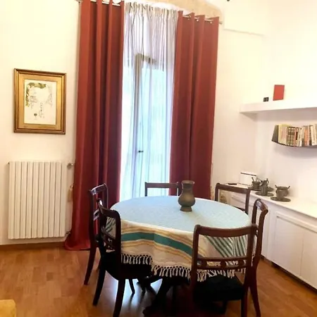 Alloggio Accogliente E Luminoso Con Comodi Collegamenti Di Trasporto Ferienhaus Bari