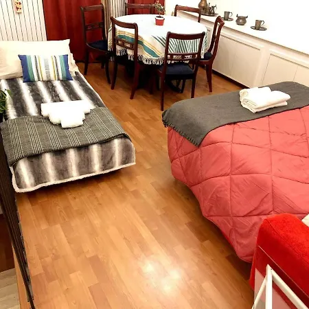 Tatil Evi Alloggio Accogliente E Luminoso Con Comodi Collegamenti Di Trasporto